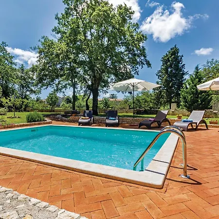 Lovely Home In Klarici With Kitchen * Jursici