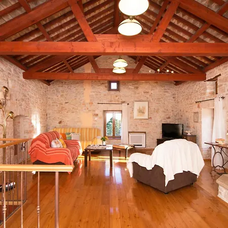 Holiday home Lovely Home In Klarici With Kitchen Jursici