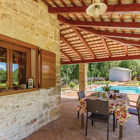 Lovely Home In Klarici With Kitchen Holiday home