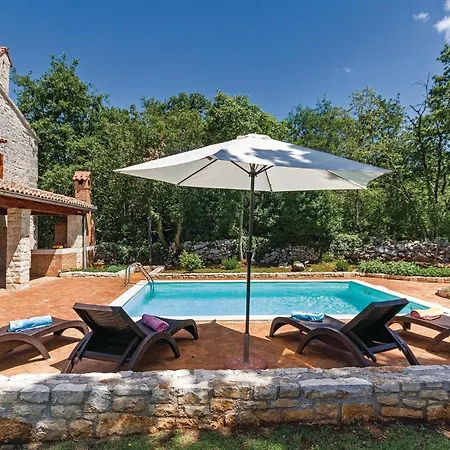 Lovely Home In Klarici With Kitchen Jursici