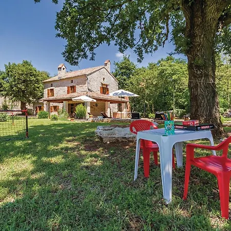 Holiday home Lovely Home In Klarici With Kitchen *